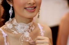 渠县人妖皇后(中国富豪娶人妖皇后)