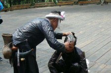 渠县欲带老伴游遍中国(带着老伴去旅游)