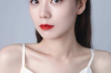 渠县兼职模特要打点模卡吗(兼职做模特要交钱拍模卡)