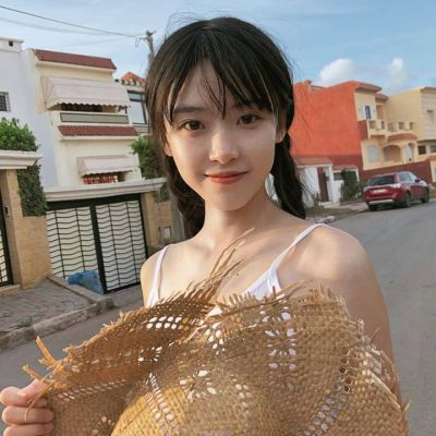渠县伴游女生李梓萱的资料