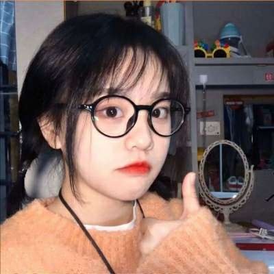 渠县伴游女生荣晴的资料