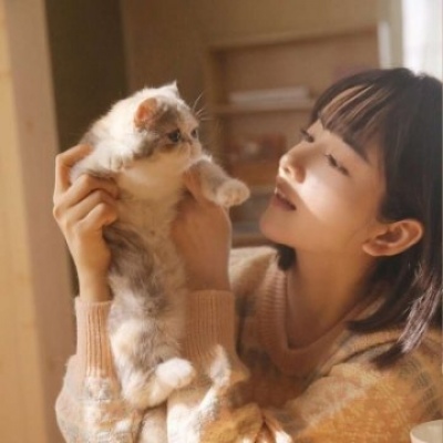 渠县伴游女生邓珊珊的资料