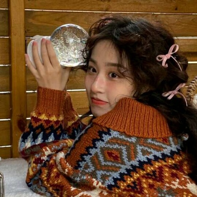 渠县伴游女生郑晓涵的资料