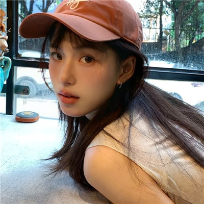 渠县伴游女生杨梦研的资料