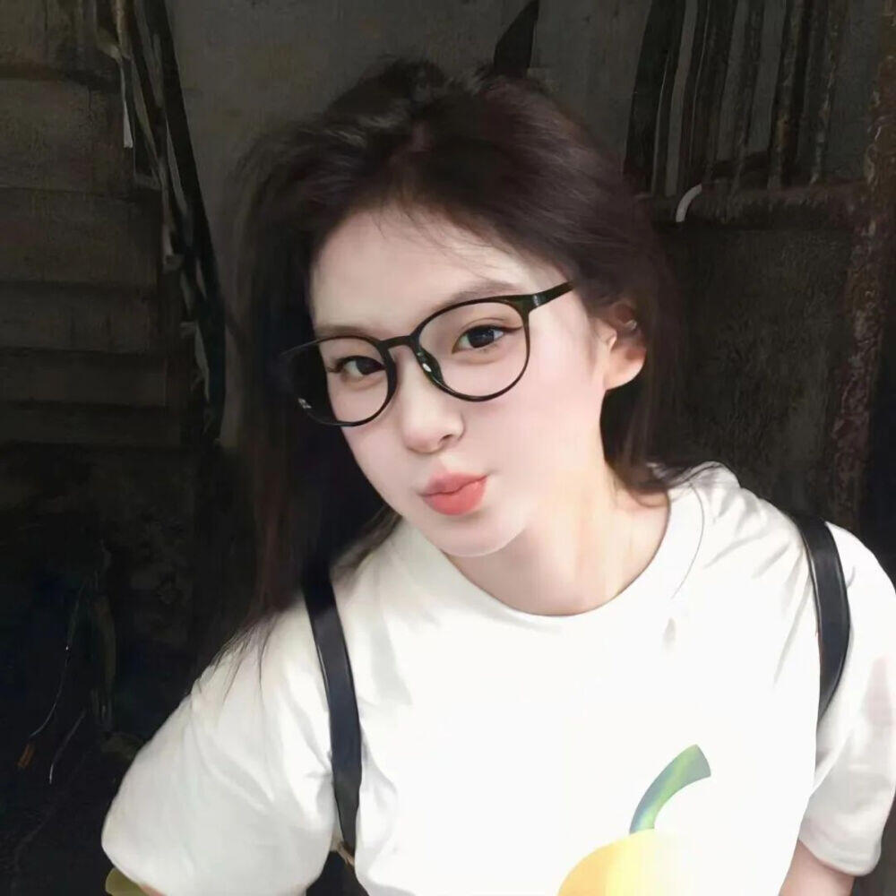 渠县伴游女生桃桃的资料