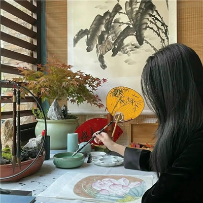 渠县伴游女生源又菡的资料