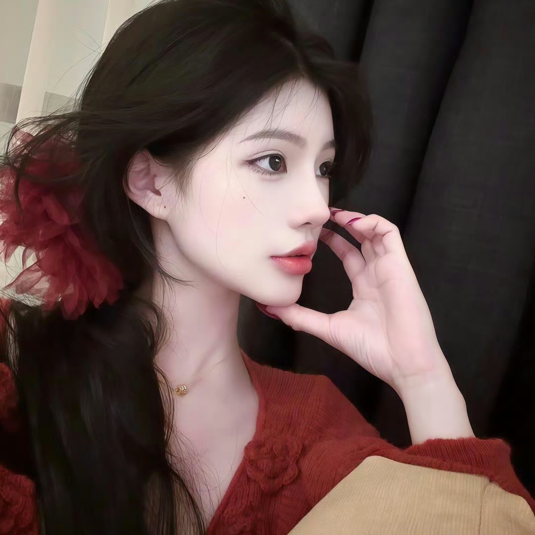 渠县伴游女生周雅雯的资料