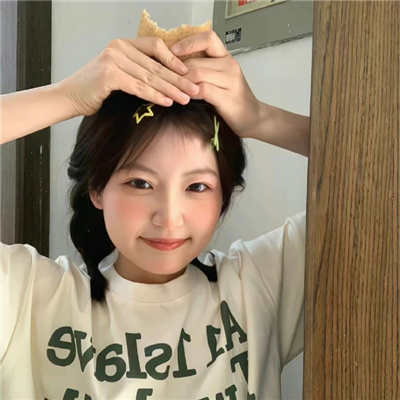 渠县伴游女生蒯慧雅