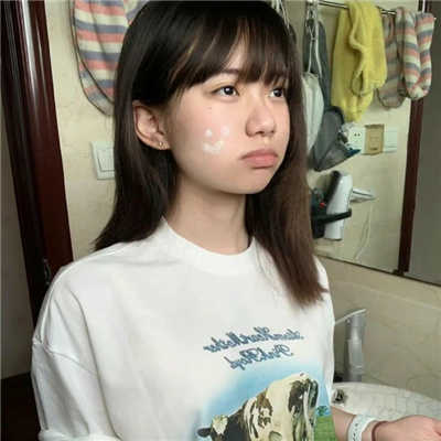 渠县伴游女生邝易云
